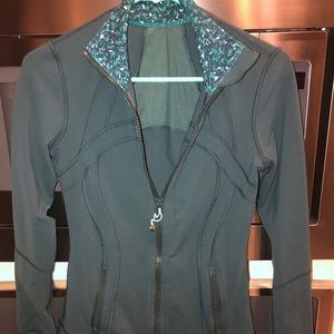 Lululemon women’s running jacket